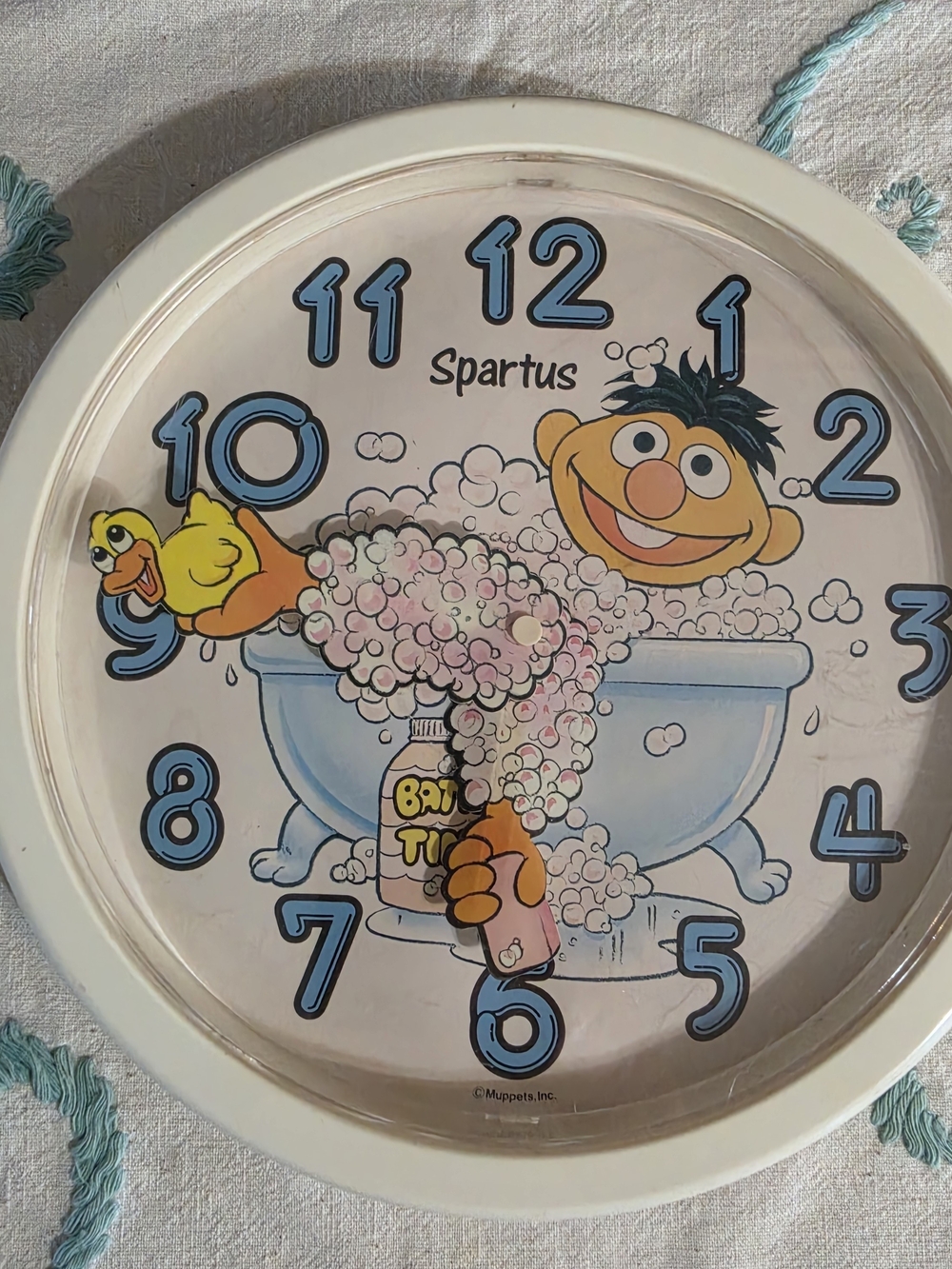 Spartus Ernie Bath Time Wall Clock 80s Sesame Street